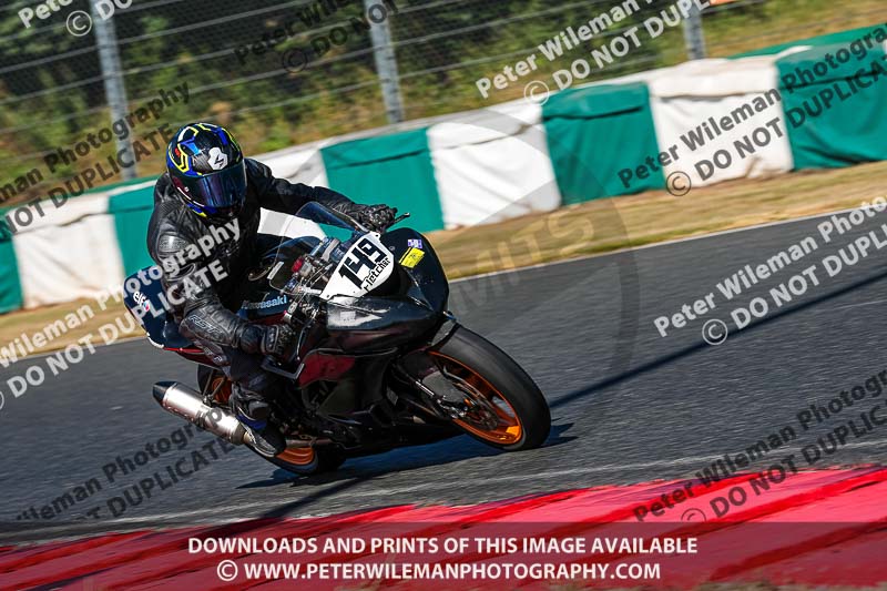 enduro digital images;event digital images;eventdigitalimages;mallory park;mallory park photographs;mallory park trackday;mallory park trackday photographs;no limits trackdays;peter wileman photography;racing digital images;trackday digital images;trackday photos
